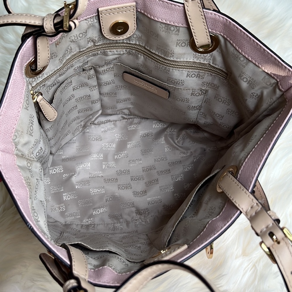 Pink Michael Kors Jet Set Tote bag! - Picture 10 of 13